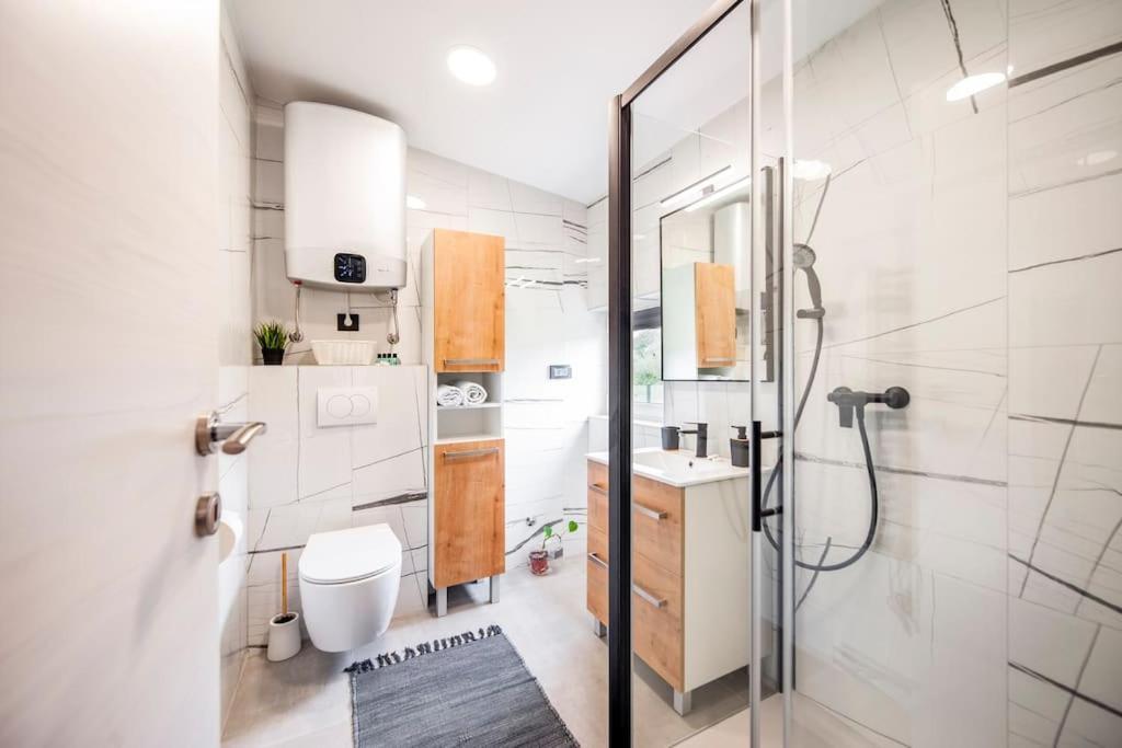 Kuca Za Odmor Toncas Villa Rovinj Exteriör bild